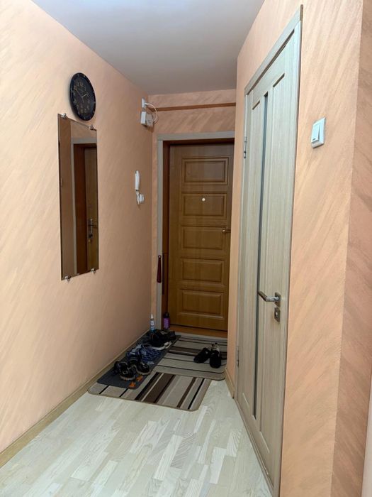 Продается 2 ком.квартира район Гор.парка