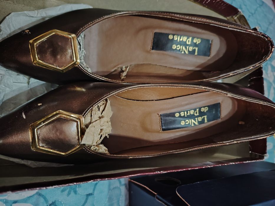 Продам женские туфли