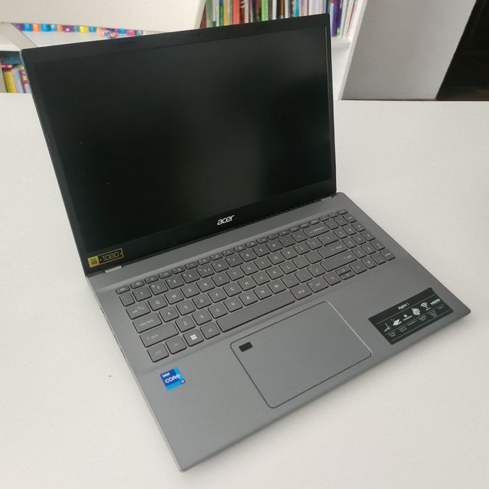 Laptop Acer Aspire A515-57