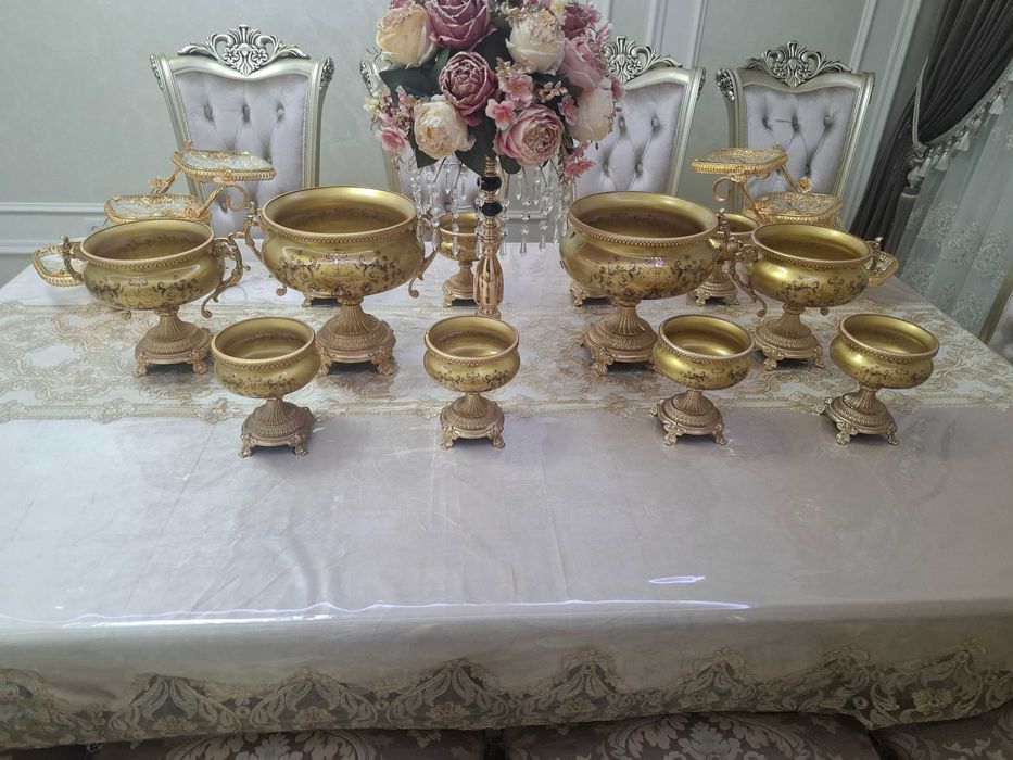 Стол стул 10 кишилик богема идишлари билан