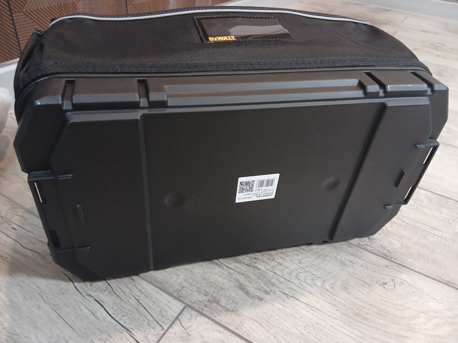 Продам сумку фирмы Dewalt
