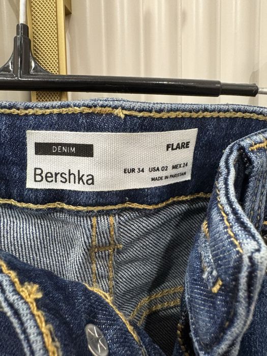 Продаю Джинсы клеш
