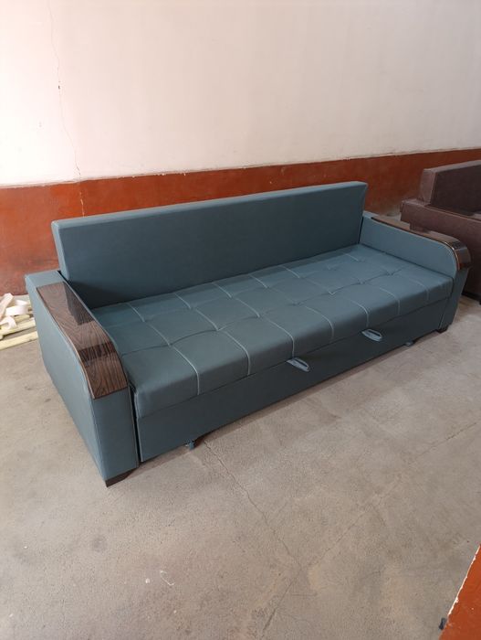 Rasqladnoy divan