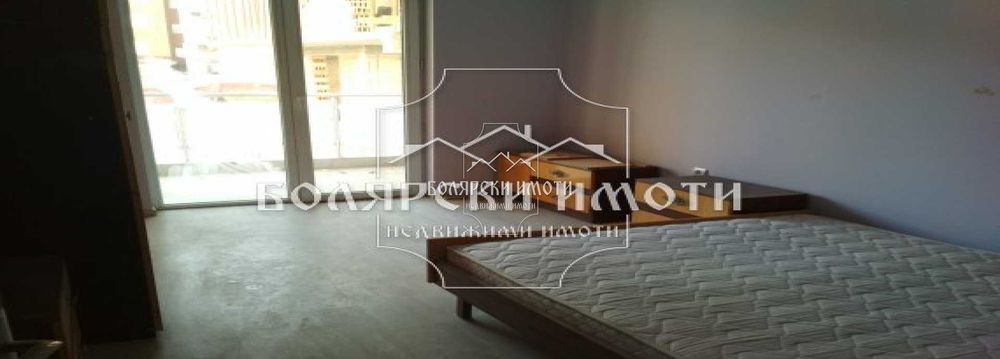 Двустаен, междинен до ЦБА