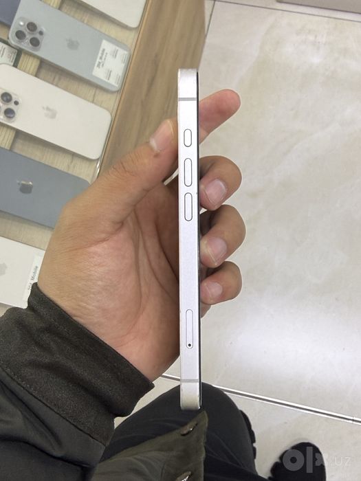 iPhone 16e 128/92%