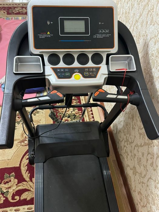 Беговая дорожка.