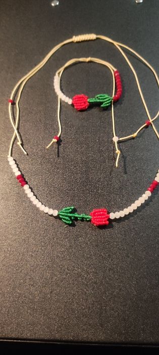 Брошка Лале-мартеница