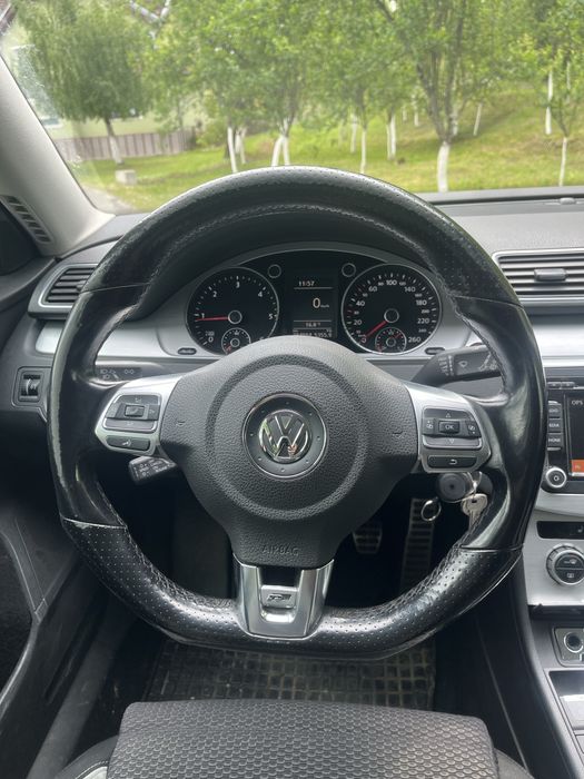 Vw PASSAT B7 r-line 2013 2.0tdi 177 cai prim proprietar istoric la zi