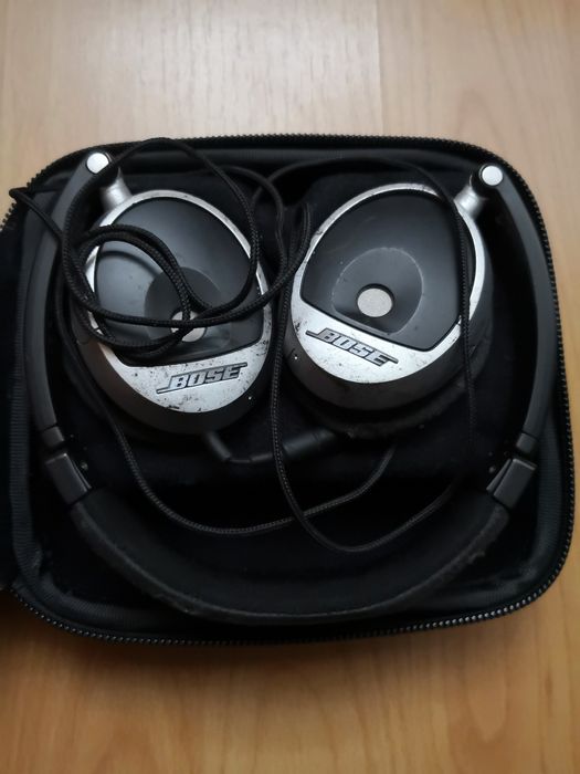 Căști Bose Triport Oe