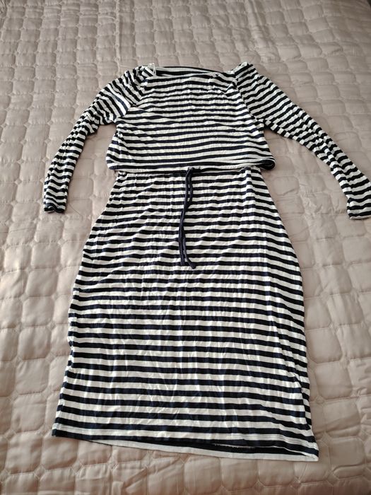 Rochie pentru gravida și femei care alapteaza