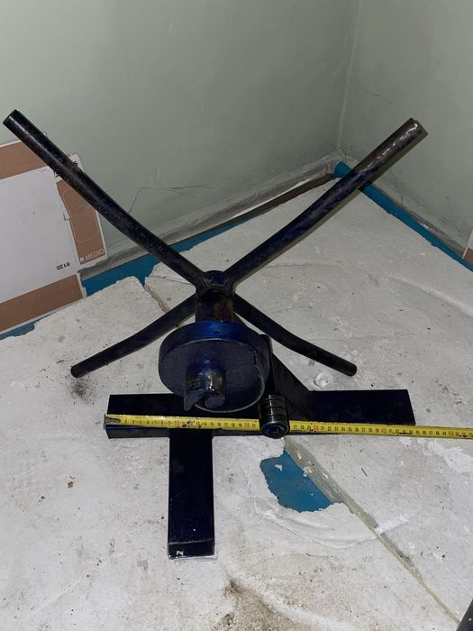 Masina de îndoit și spiralat fier forjat