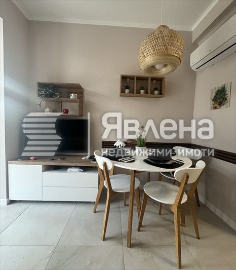 Дава се под наем Двустаен апартамент в Варна, Чайка - 54 кв.м за 650 € - Снимка #2