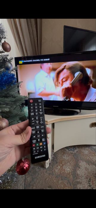 Телевизор Samsung в рабочем состоянии