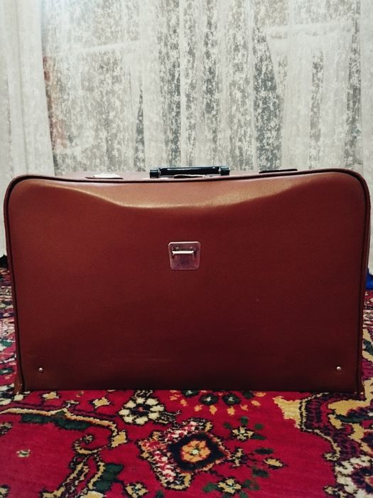 Продается швейная машина