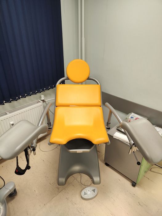 Гинекологичен стол