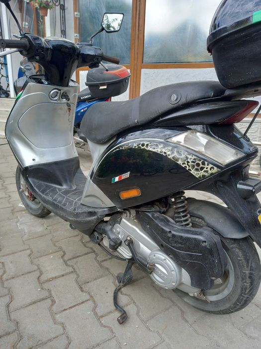 Scuter Piaggio zip