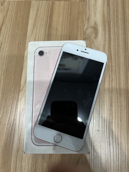 Продам Iphone 7 32gbbb