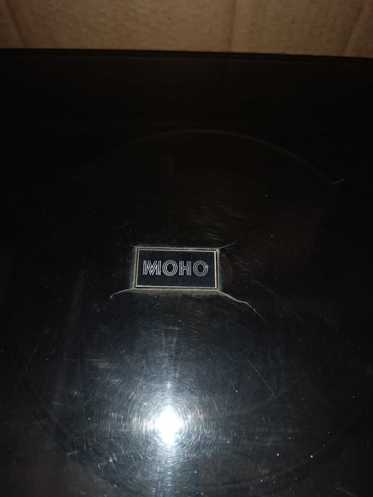 Грамофон MOHO.