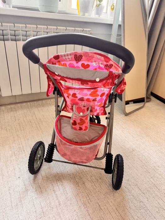 Игрушечная коляска