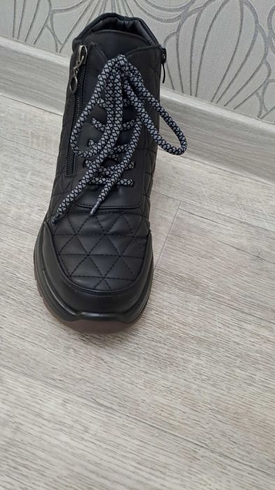 Продам ботинки 41 размер, 14000 тенге