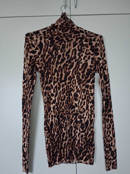 Блуза на COS мерино