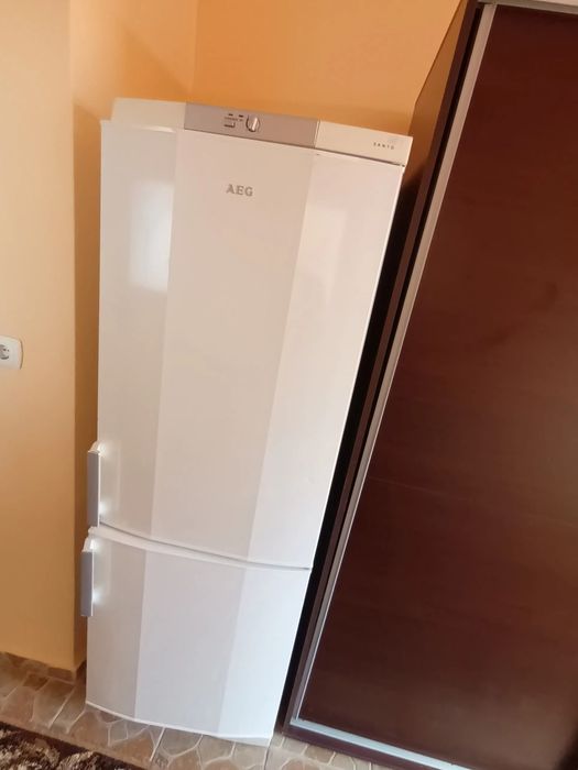 Нов хладилник работи с фризвер