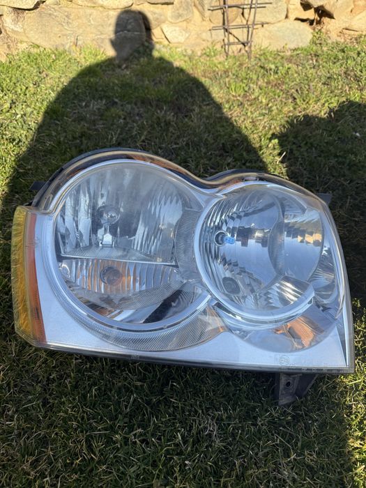 Фарове от Grand cherokee wk