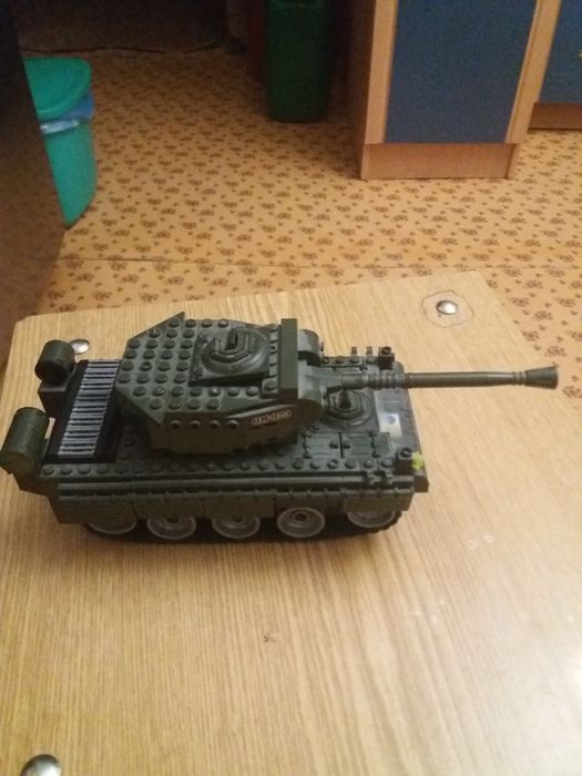 Продам детскую игрушку