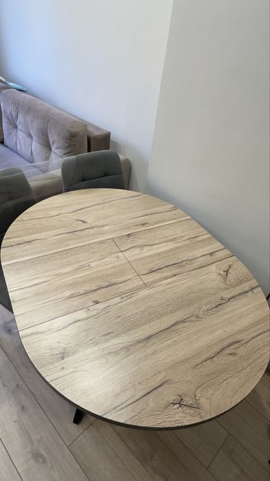 Продам Стол обеденный