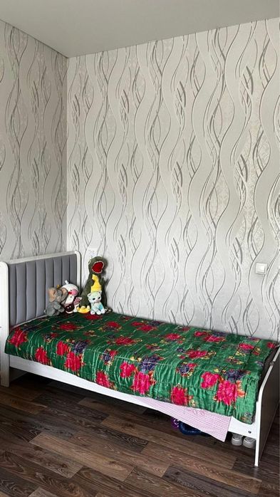 Продам 3-х комнатную квартиру в центре.