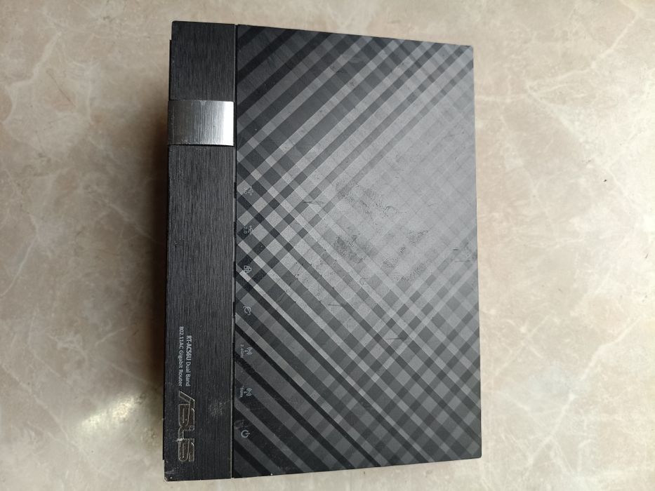 Router Wireless  ASUS RT-AC56U Gigabit 1200AC Wi-Fi 5  Dual Band 2.4 / 5 GHz viteză 300 + 867 Mbps USB3.0 & USB2.0 - IMPECABIL ca NOU