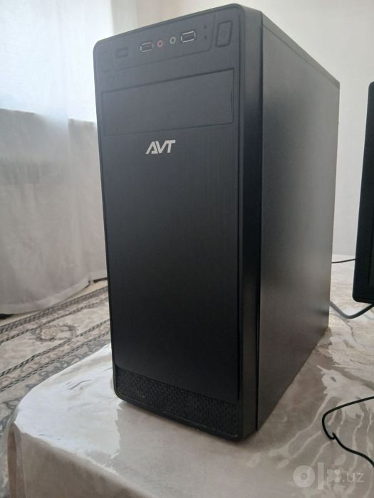 Kompyuter jamlanmasi sotiladi (i3-10100 / 4GB RAM / 1TB HDD / Monitor)