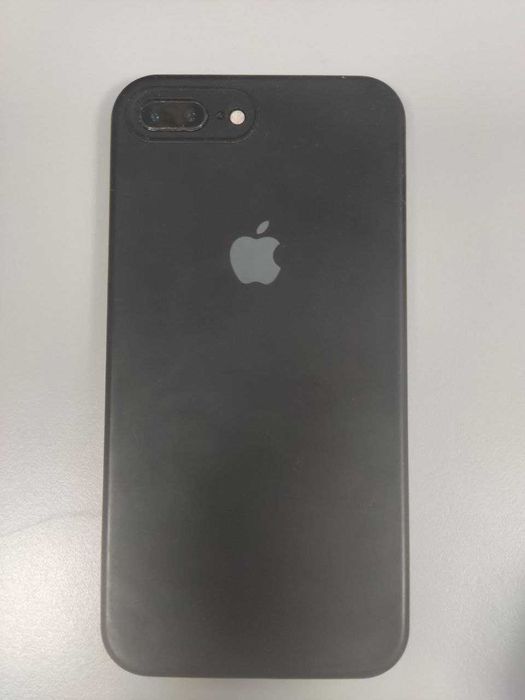 iPhone 7 plus в хорошем состоянии