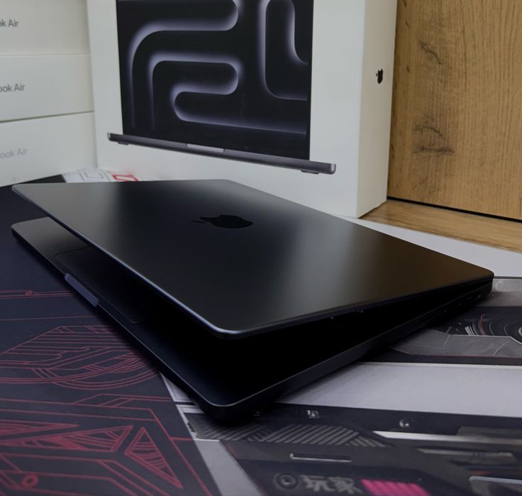 Macbook M3 Pro 18/512GB 97%