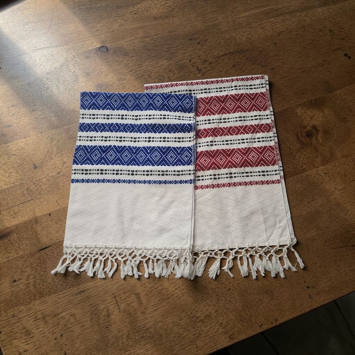 Obiecte traditionale romanesti-Covoare-Cani-Farfurii pictate-Carpete