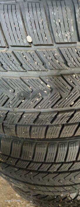 ГУМИ 245/40/18зимни летни