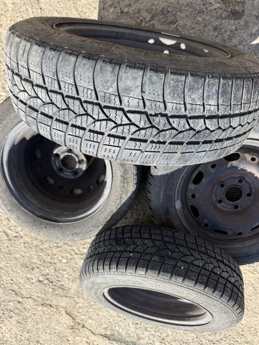 Джанти с зимни гуми 175/65/14  за  vw polo , golf  и други