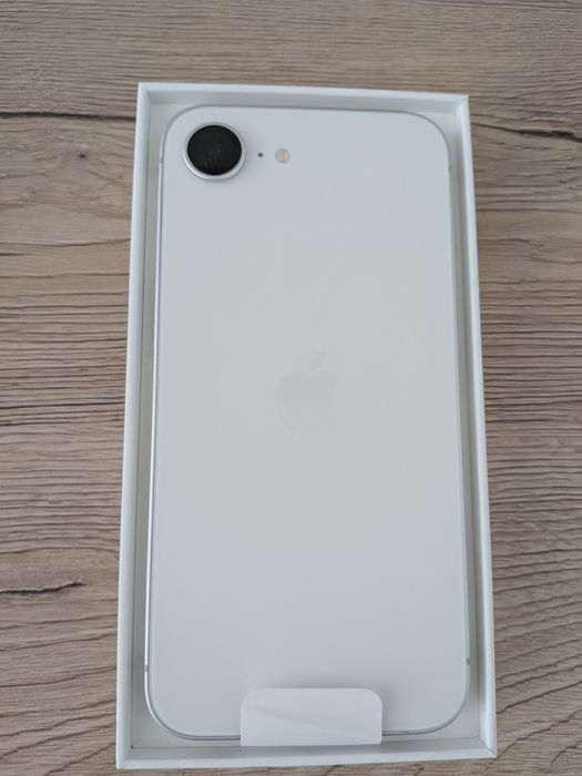 Iphone 17e white 256gb