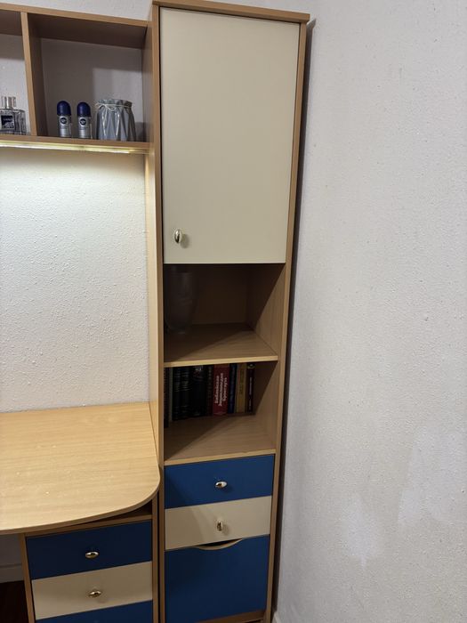 Продам гарнитур в детскую