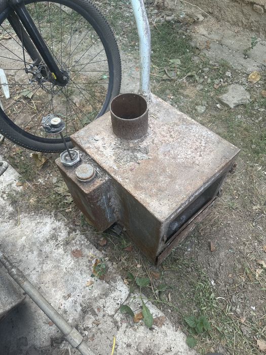 Продаю печку работает