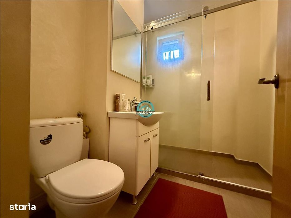 Apartament tip penthouse cu 5 camere de inchiriat, zona Poli 2