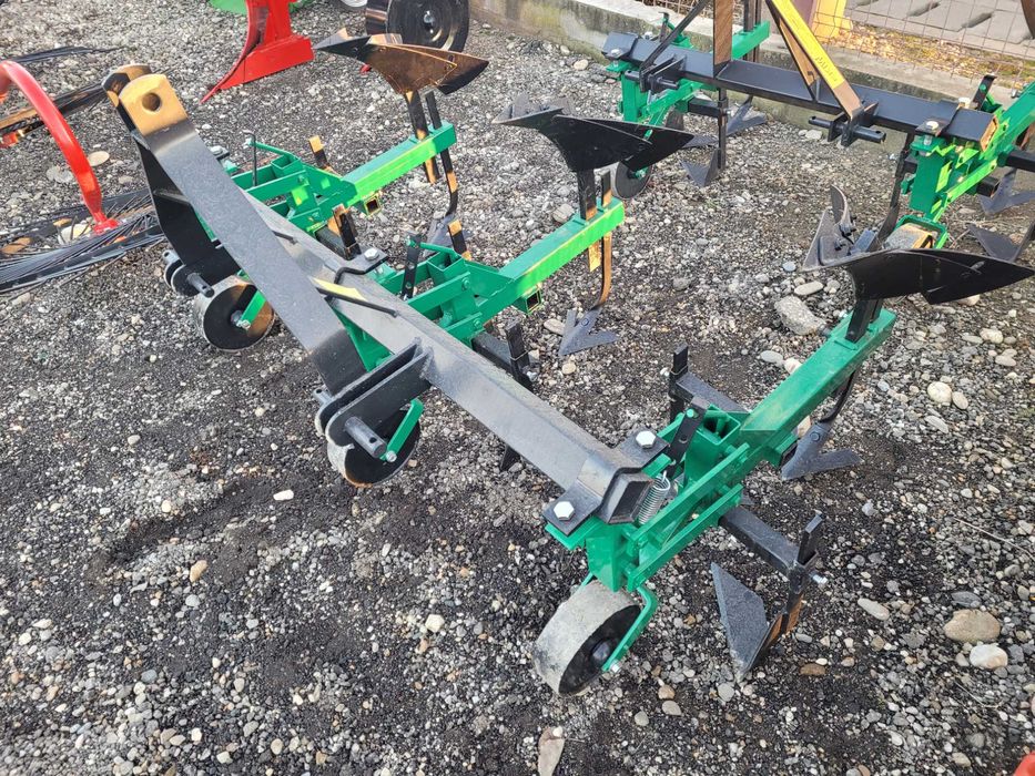 PRASITOARE (cultivator) 3 sectii+bilonator+rarita