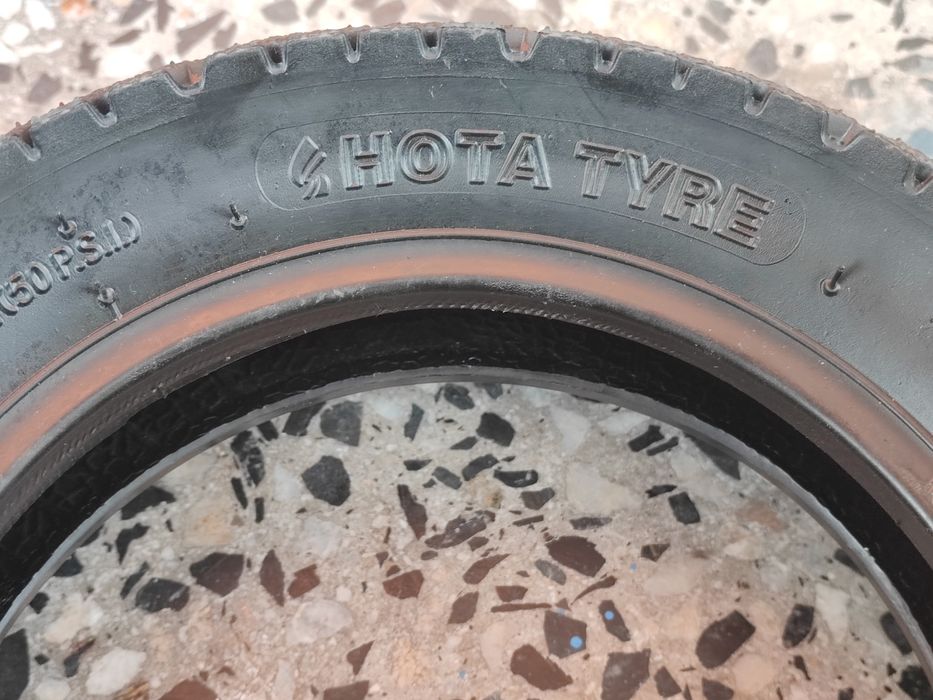 Продавам нови висококачествени гуми за тротинетка размер 80/65-6 за ел