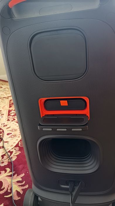 JBL 320 stage  колонка с съёмной батареей