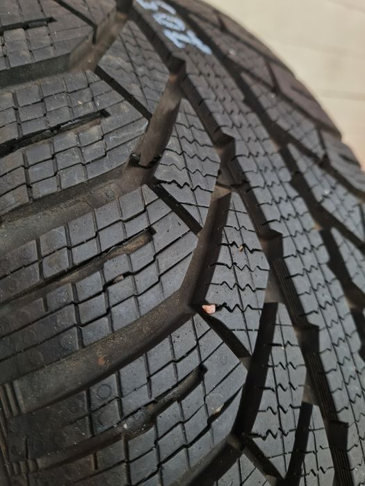 Зимни гуми 4 броя SEMPERIT MasterGrip2 205 60 R16 дот 4520