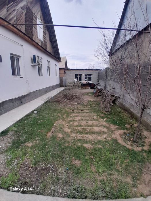 5 бөлмелі үй. Аксукентте навастройка