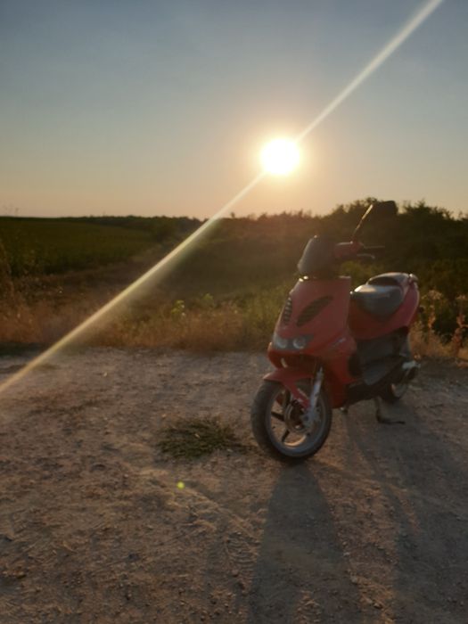 Vand scuter aprilia sr 50 2 t