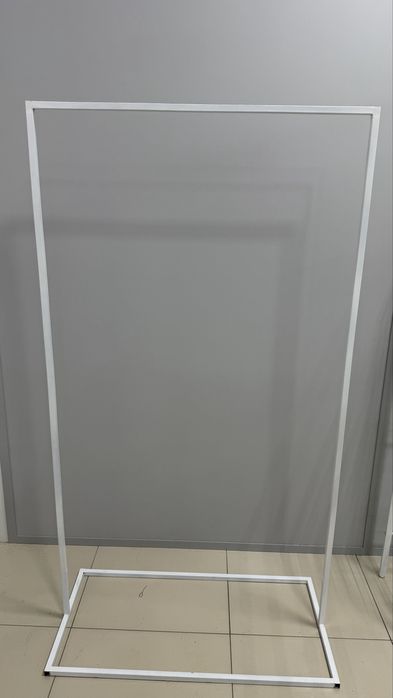 ПРОДАМ РЕЙЛЫ для продаж ,для бутика