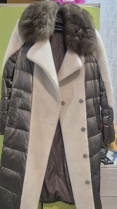 Продам пуховик 5000т