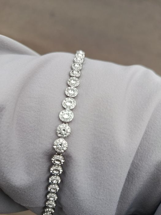 Brățara Swarovski originala verificata în magazin!